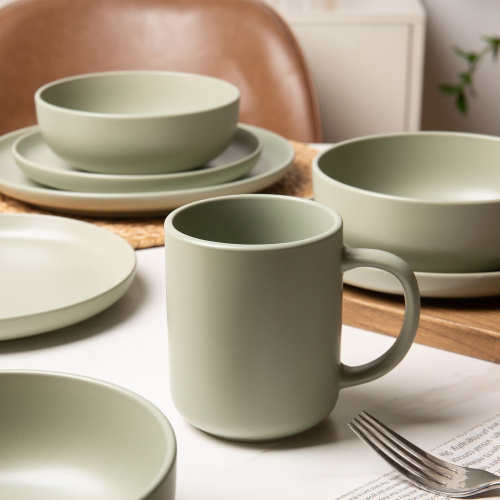 12-Piece Stoneware Dinnerware Sets with Mugs | Microwave